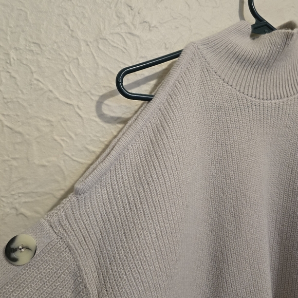 VENUS Beige Cold Shoulder Knit Sweater Brown Buttons Down LongSleeves Size SMALL - Picture 5 of 17